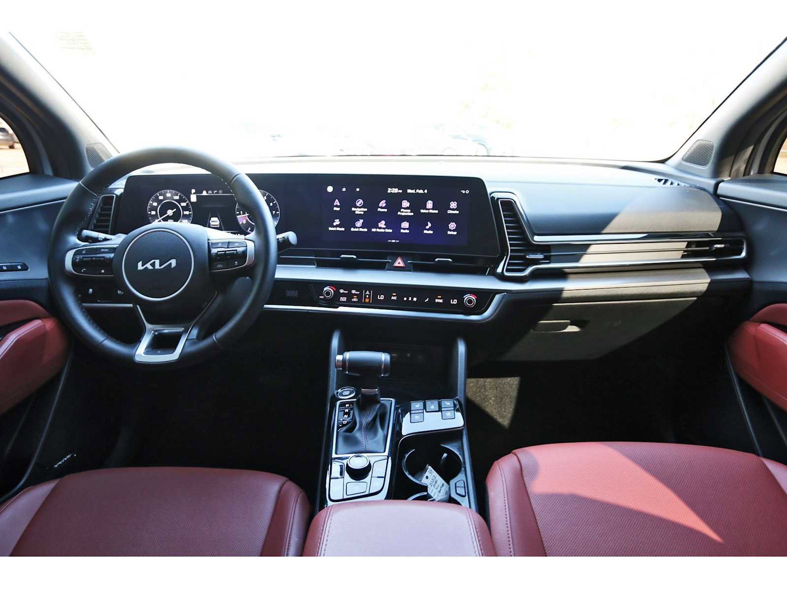 Used 2025 Kia Sportage SX image 7