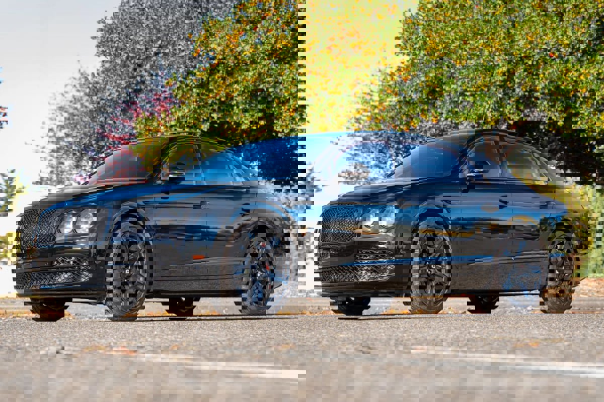 Used 2015 Bentley Flying Spur V8 image 26