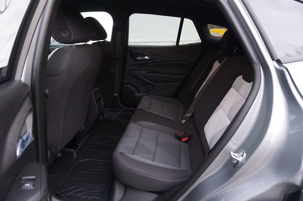 New 2026 Chevrolet Trax RS image 11
