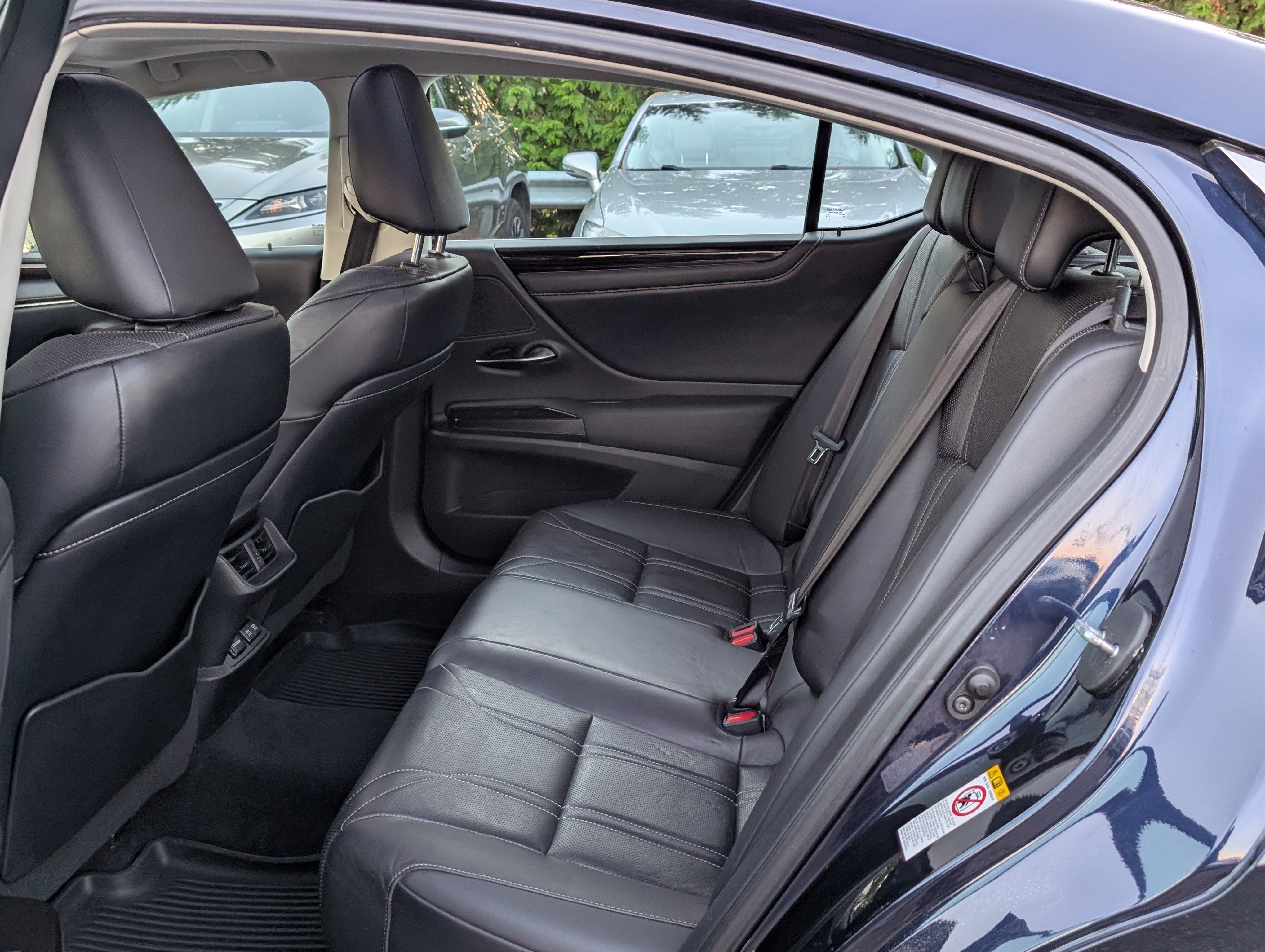 Certified 2019 Lexus ES 350 w/ Accessory Package image 15