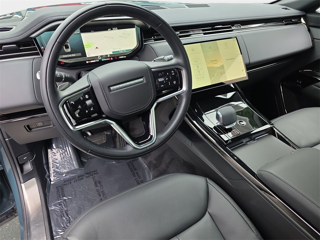Used 2024 Land Rover Range Rover Sport SE image 16