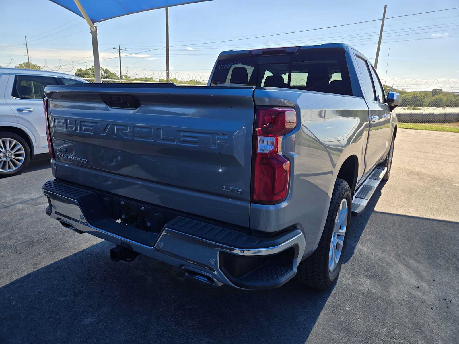 Certified 2025 Chevrolet Silverado 1500 LTZ w/ LTZ Premium Package AWD/4WD image 4