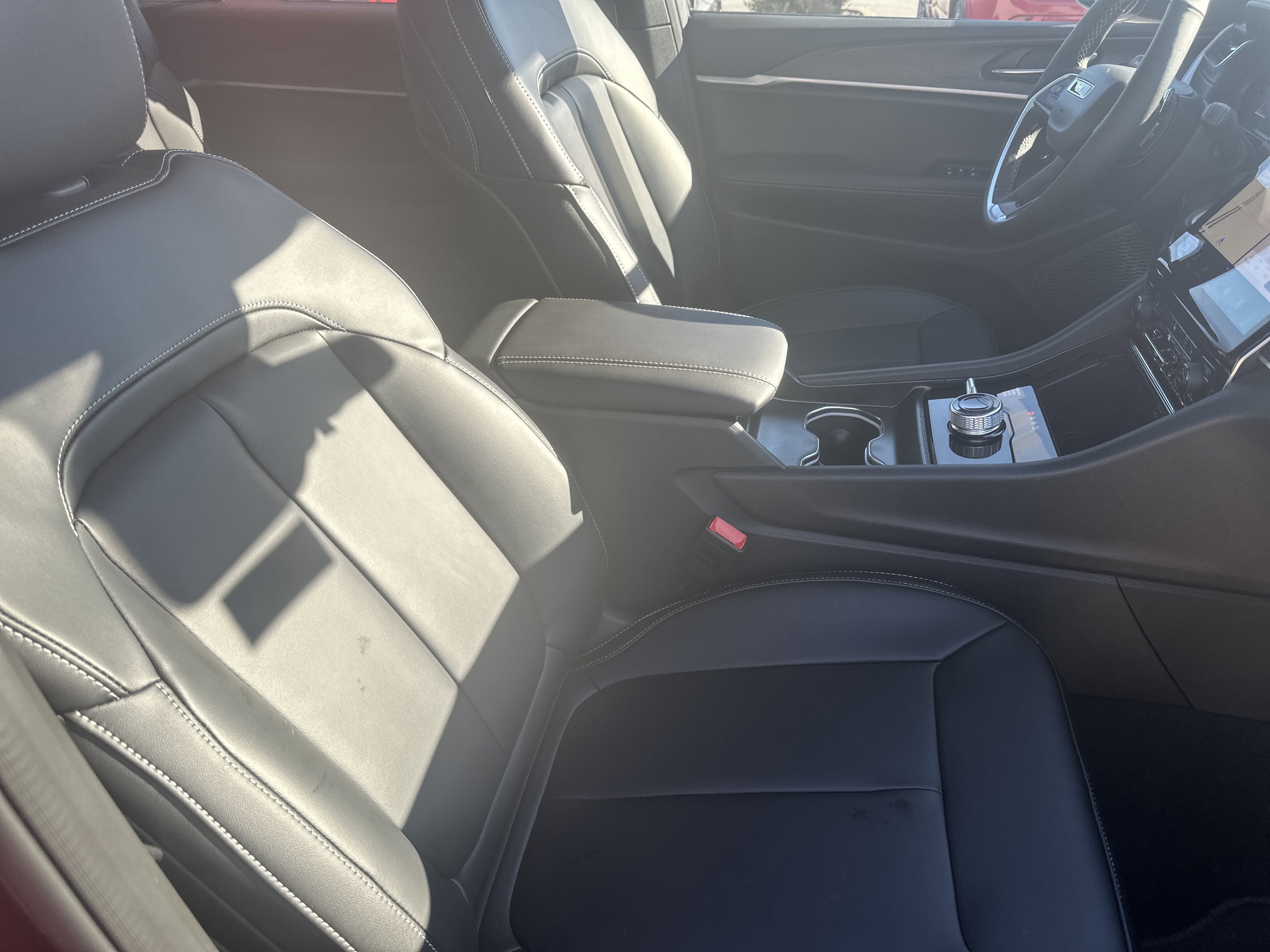 New 2025 Jeep Grand Cherokee L Limited AWD/4WD image 31