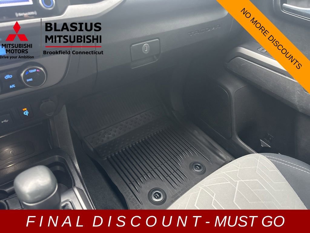 Used 2021 Toyota Tacoma TRD Sport w/ Technology Package image 30