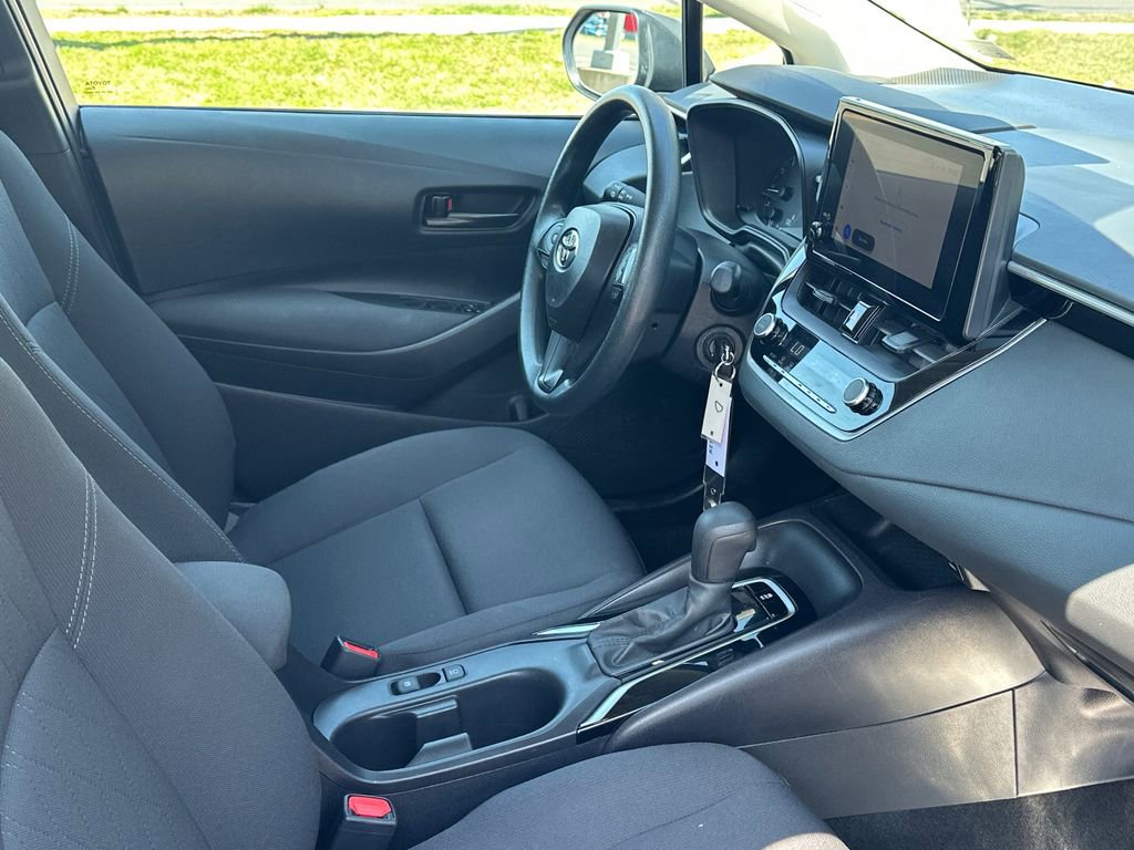 Used 2024 Toyota Corolla LE image 9
