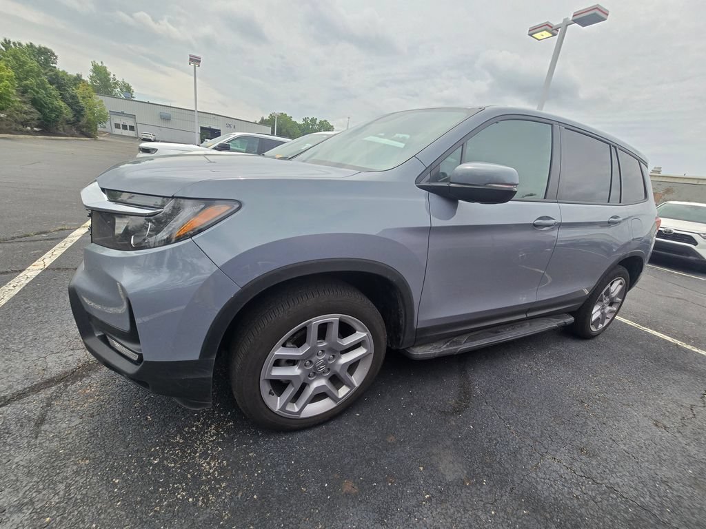 Used 2025 Honda Passport EX-L image 4