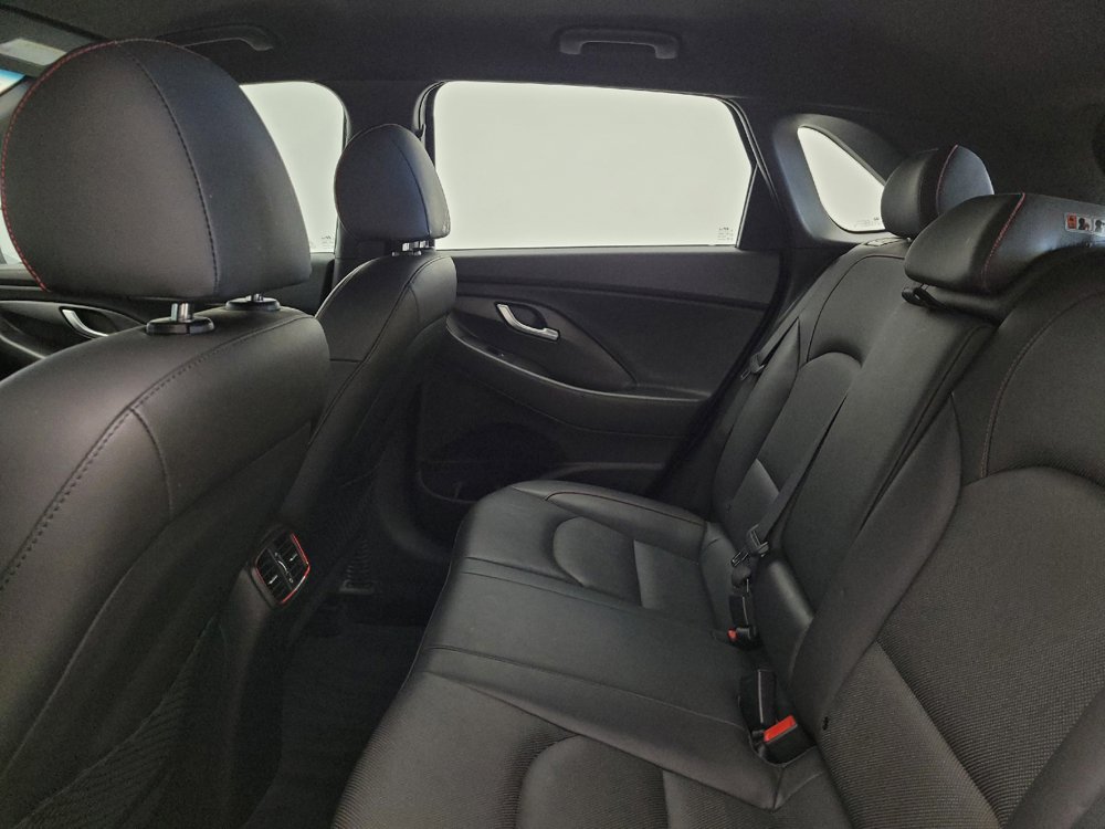 Used 2018 Hyundai Elantra GT Sport FWD image 18