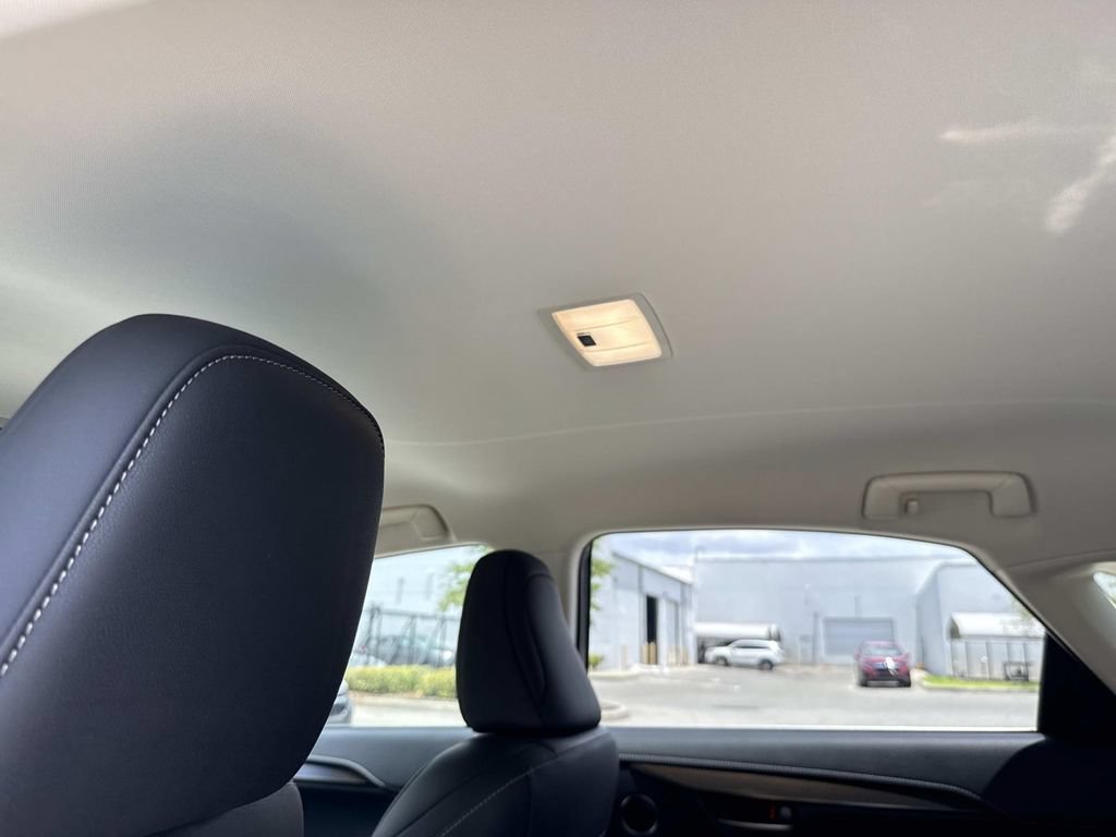 Used 2016 Lexus NX 200t FWD image 16