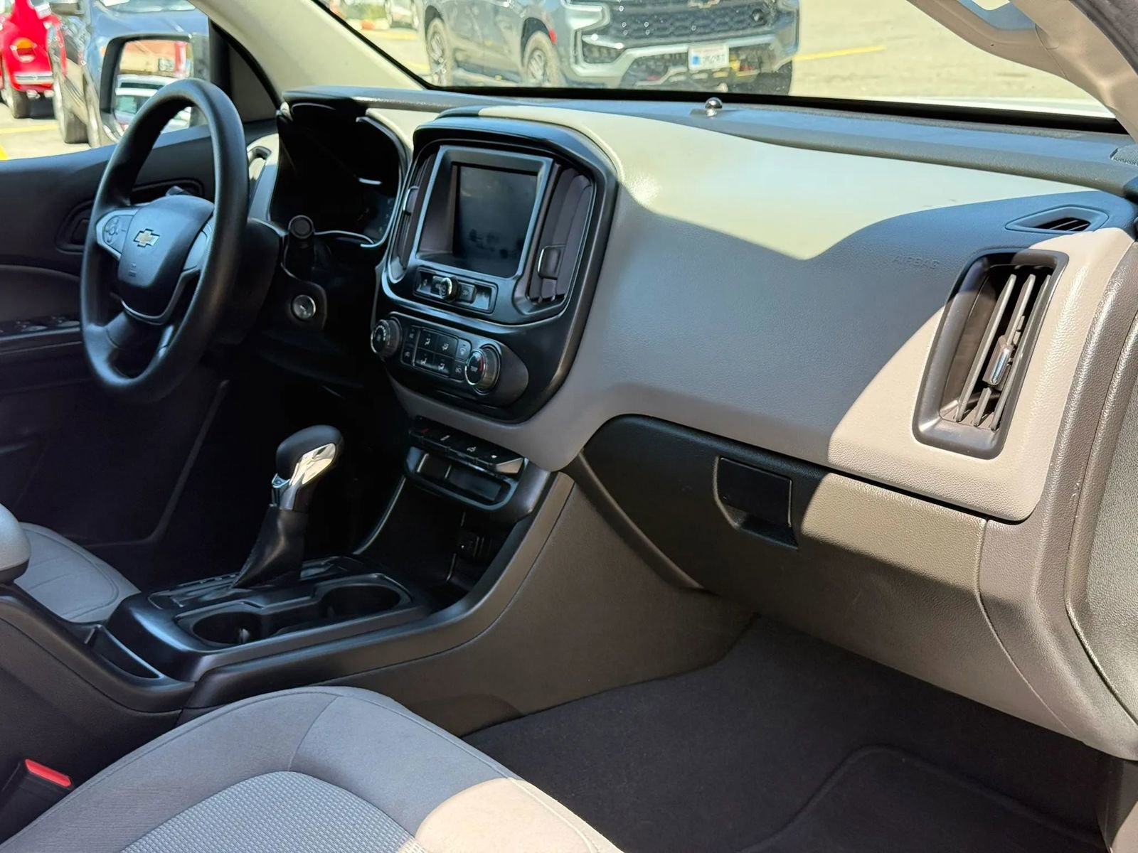 Used 2022 Chevrolet Colorado W/T w/ WT Convenience Package RWD image 18