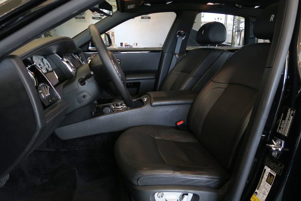 Used 2013 Rolls-Royce Ghost image 13