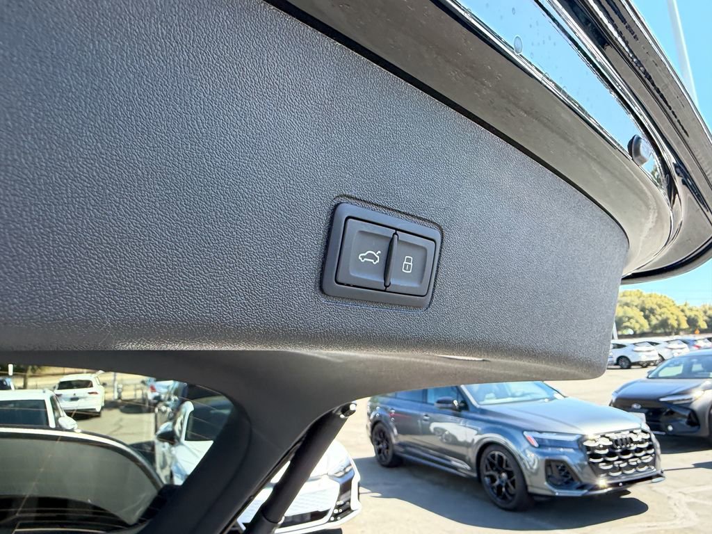 New 2026 Audi Q3 quattro 2.0T image 33