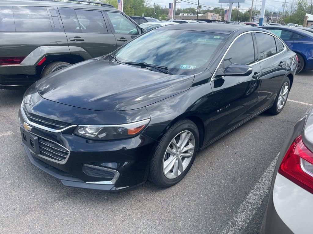 Used 2016 Chevrolet Malibu LT FWD image 2