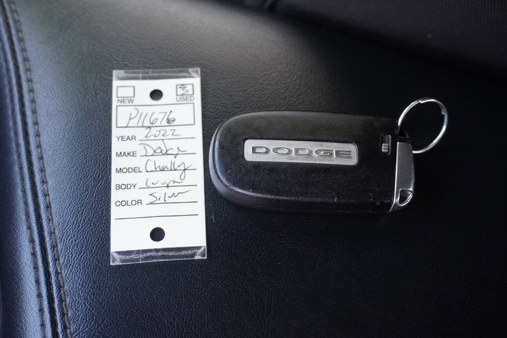 Used 2022 Dodge Challenger SXT image 24