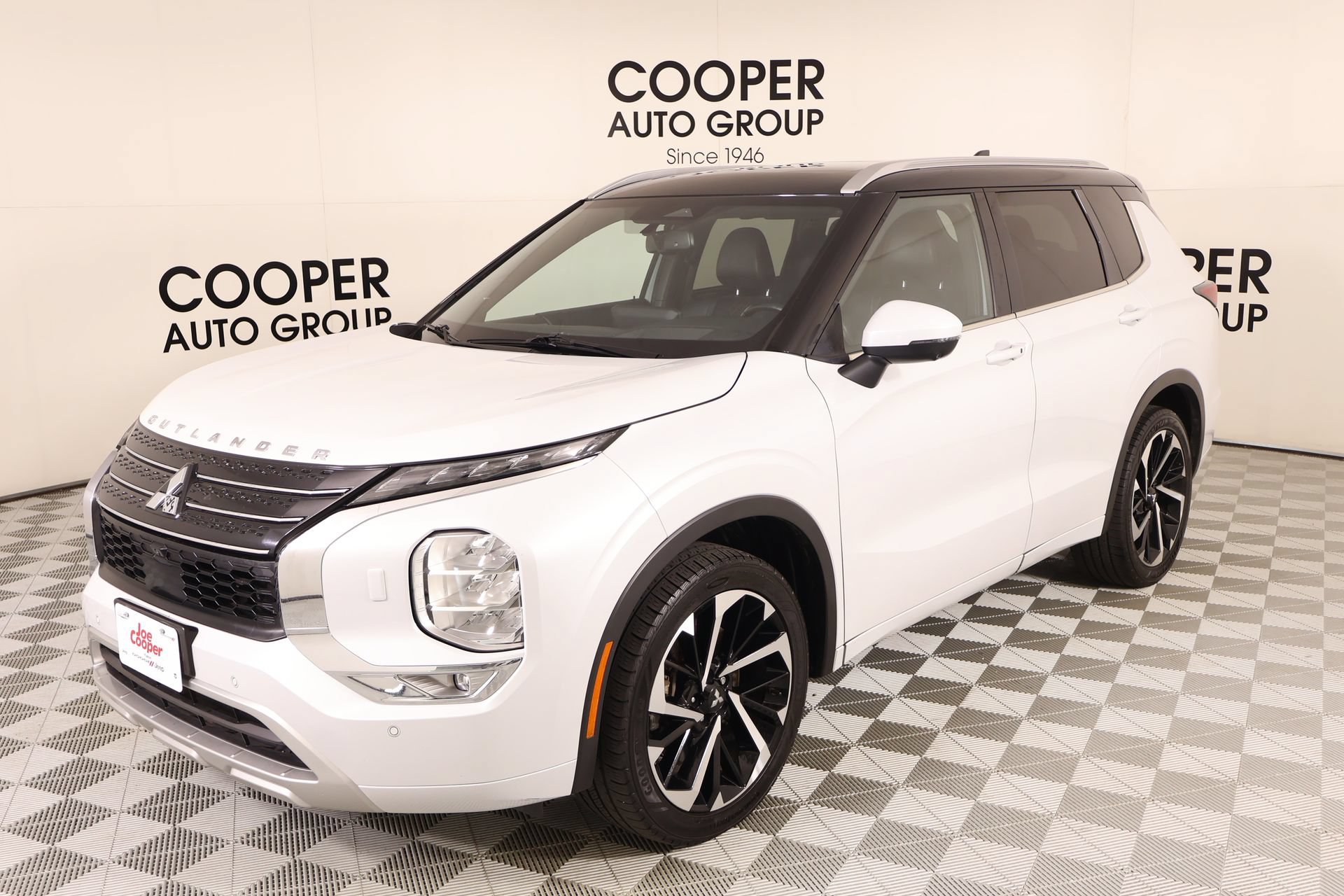 Used 2024 Mitsubishi Outlander SEL AWD/4WD image 11