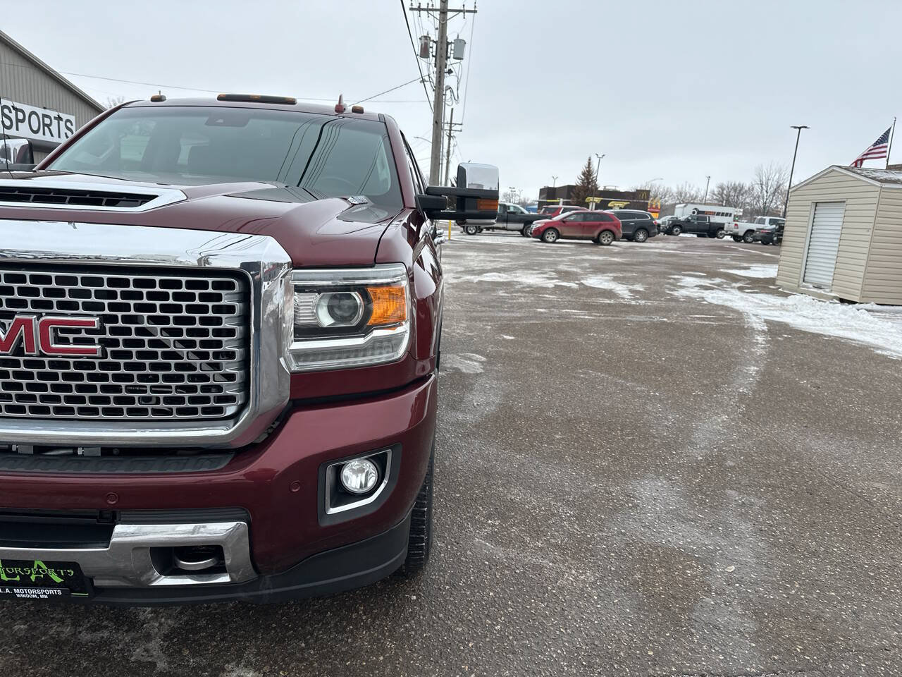 Used 2017 GMC Sierra 2500 Denali w/ Duramax Plus Package AWD/4WD image 15