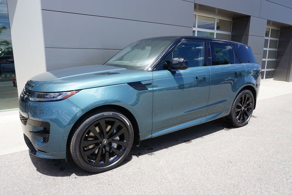 New 2025 Land Rover Range Rover Sport Dynamic SE image 3