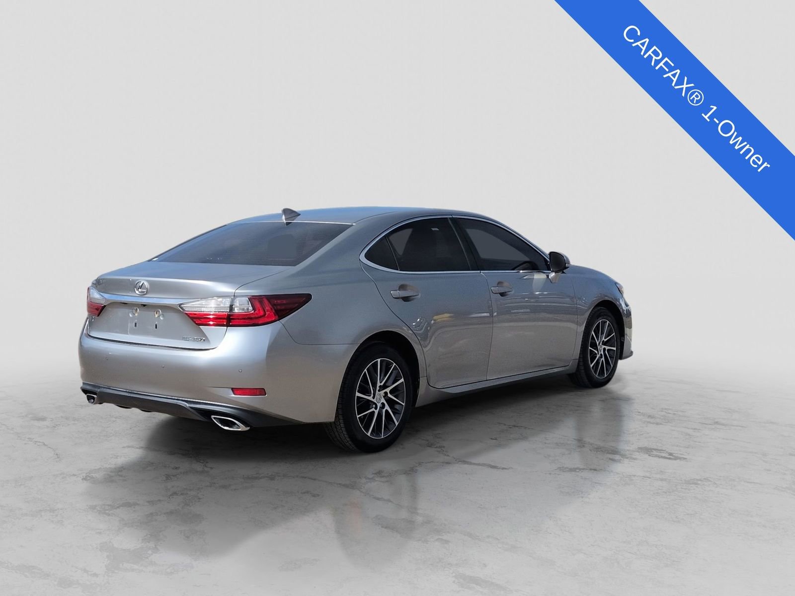 Used 2016 Lexus ES 350 w/ Premium Package w/Wood Trim image 8