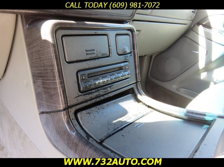 Used 2003 GMC Yukon XL Denali AWD/4WD image 25