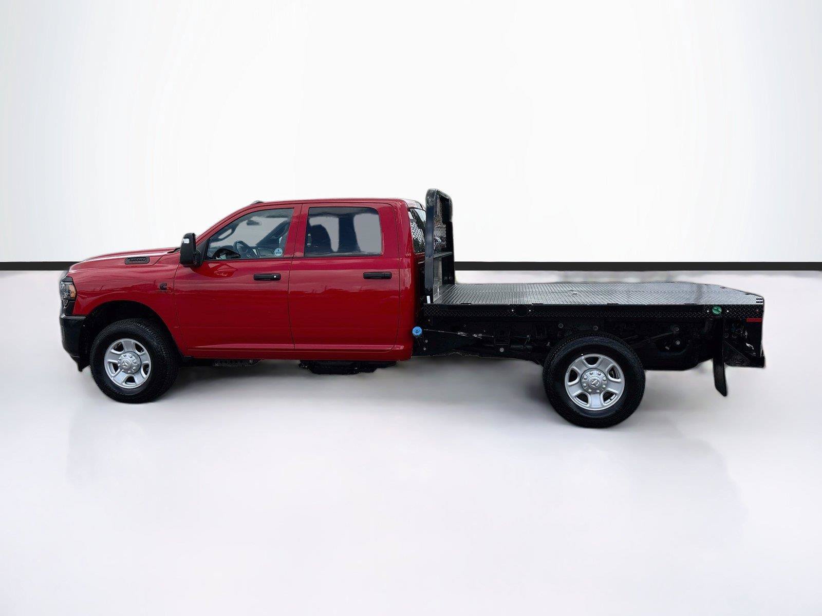 Used 2024 RAM 3500 Tradesman RWD image 4