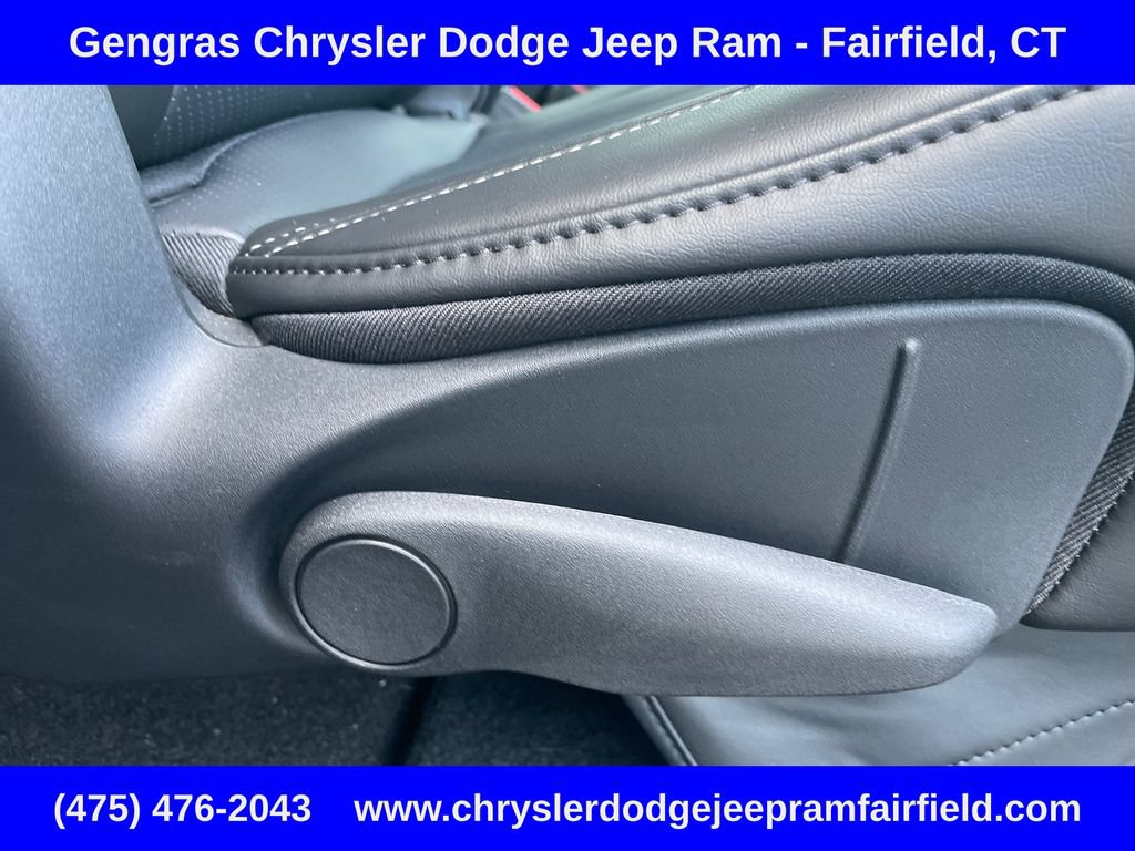 Certified 2024 Chrysler Pacifica Touring-L w/ S Appearance Package AWD/4WD image 28