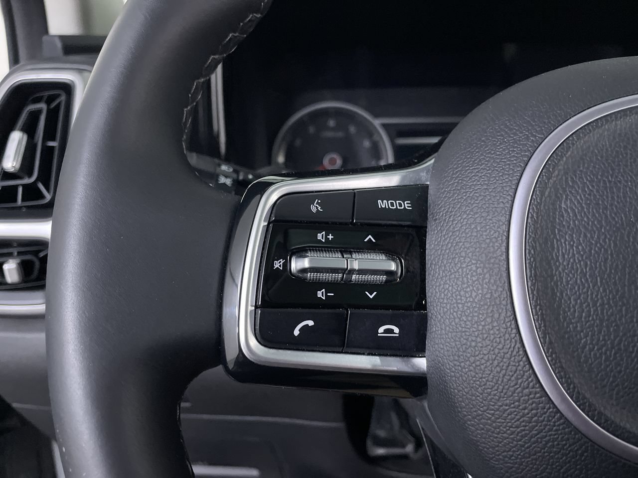 Used 2023 Kia Sorento X-Line EX AWD/4WD image 29