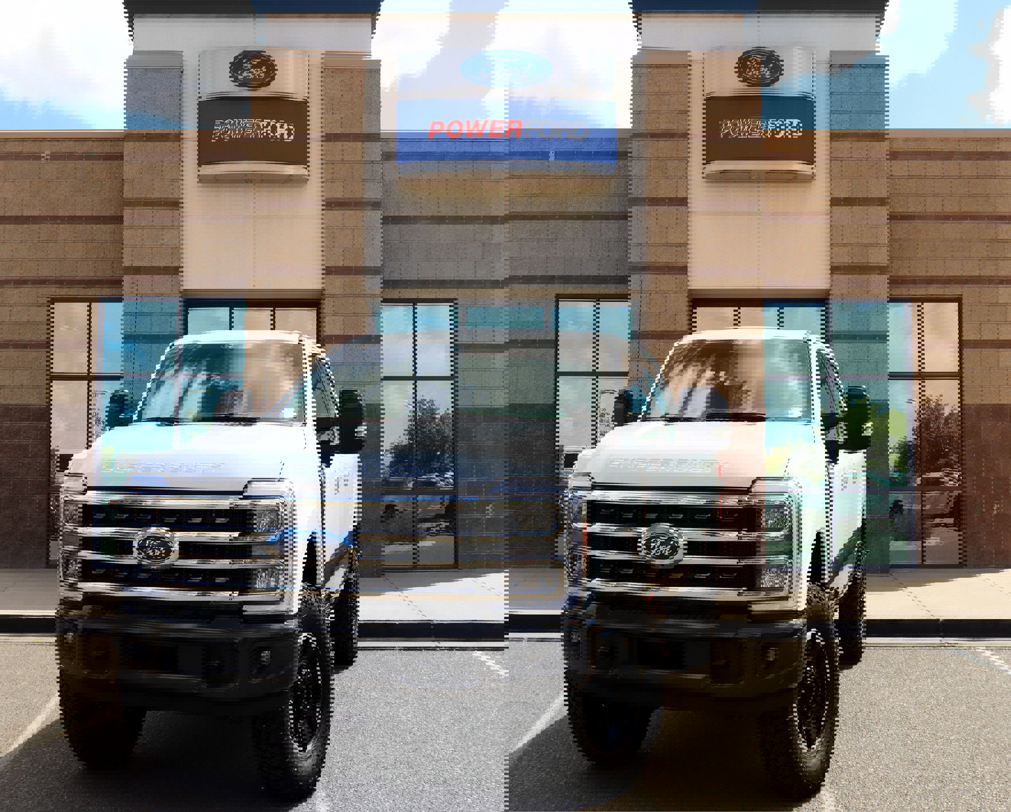 Used 2025 Ford F250 King Ranch w/ Tremor Off-Road Package image 2