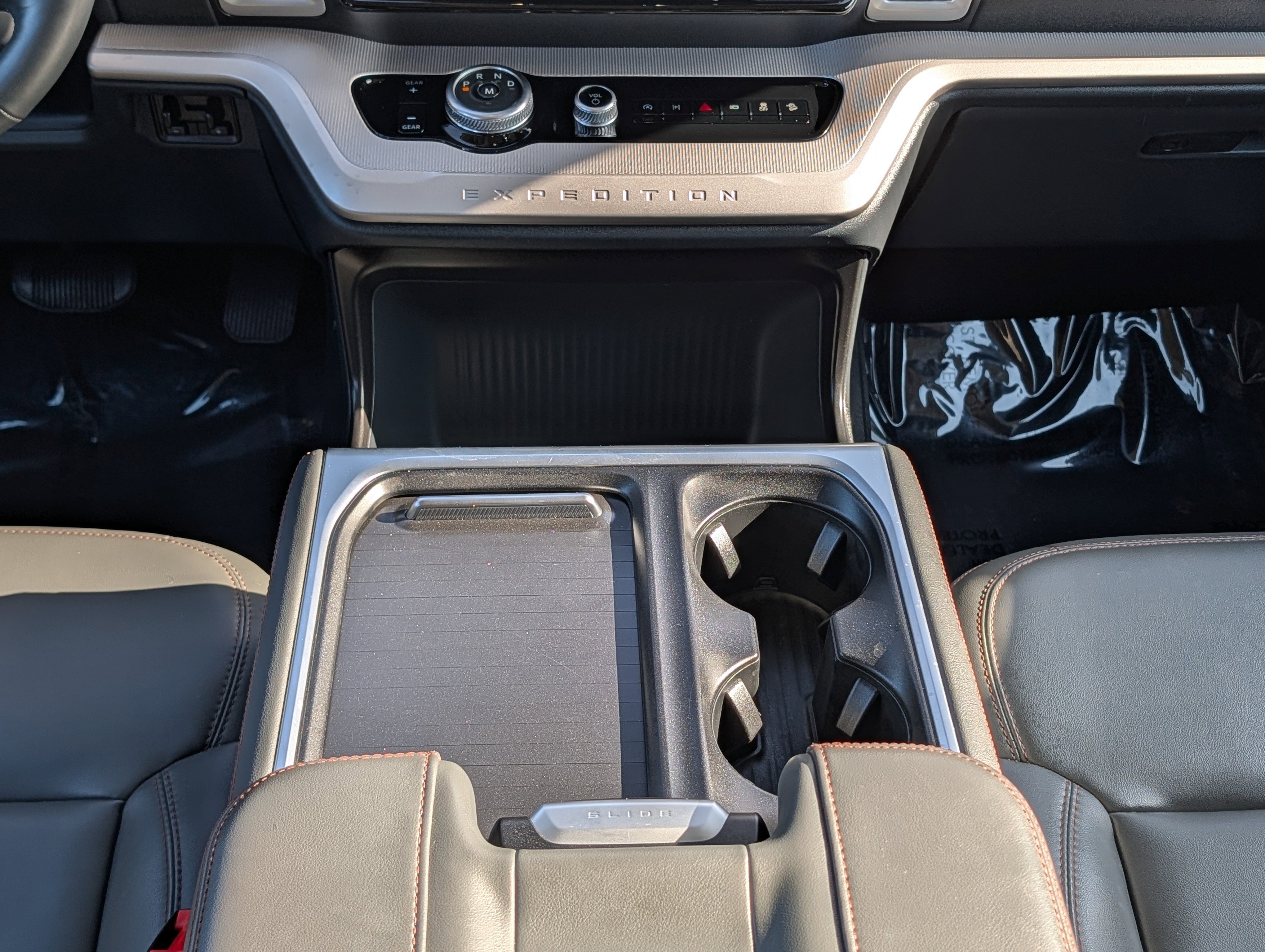 Certified 2025 Ford Expedition Active AWD/4WD image 23