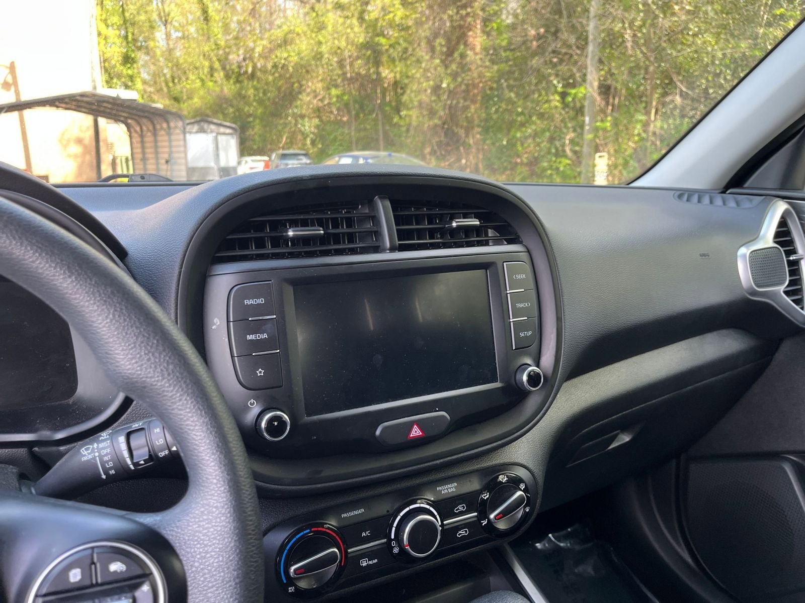 Used 2025 Kia Soul LX w/ LX Technology Package image 17