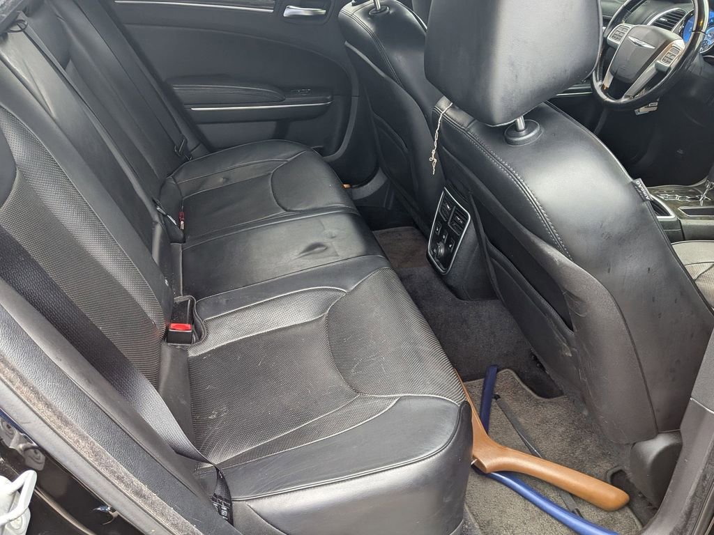 Used 2013 Chrysler 300 C image 10