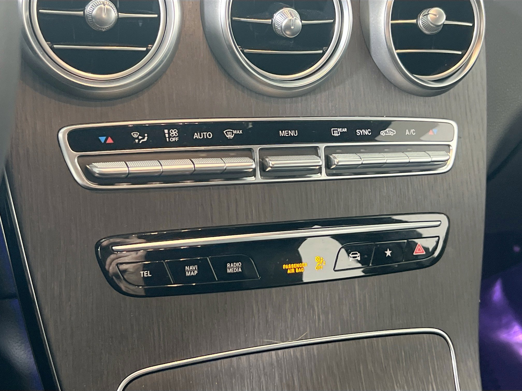 Used 2022 Mercedes-Benz GLC 300 4MATIC image 16