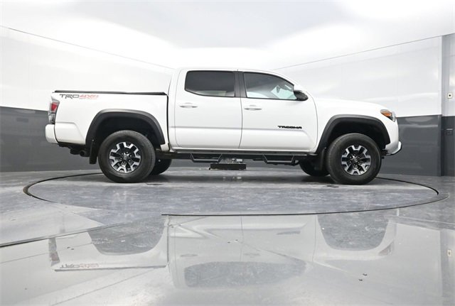 Used 2020 Toyota Tacoma TRD Off-Road image 34