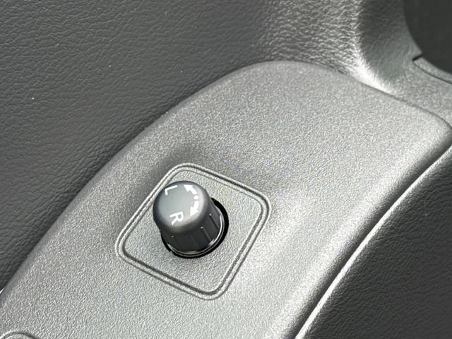 Used 2025 Nissan Frontier SV w/ SV Convenience Package AWD/4WD image 20