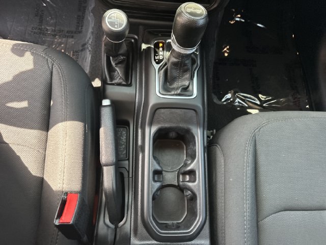Used 2023 Jeep Wrangler Unlimited Sport AWD/4WD image 20