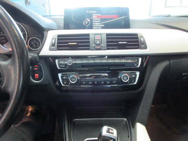 Used 2016 BMW 320i xDrive Sedan AWD/4WD image 36