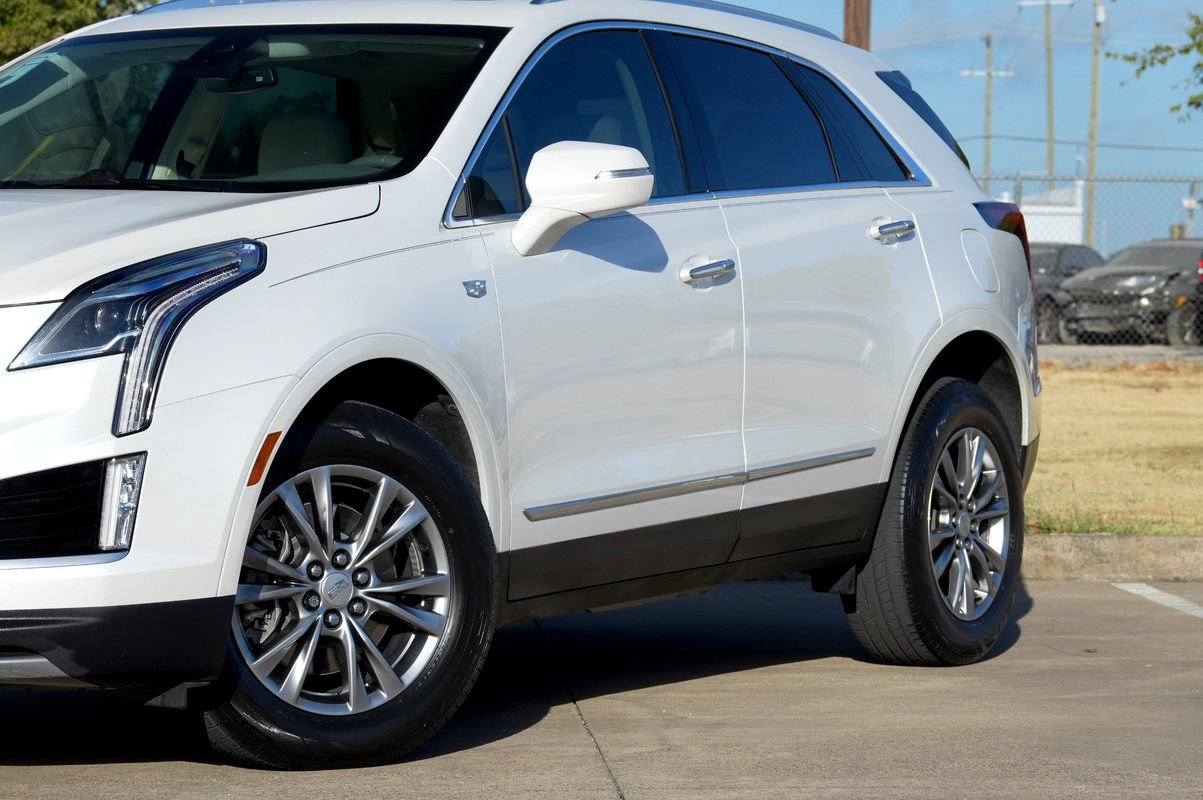 Used 2021 Cadillac XT5 Premium Luxury w/ LPO, Floor Liner Package FWD image 24