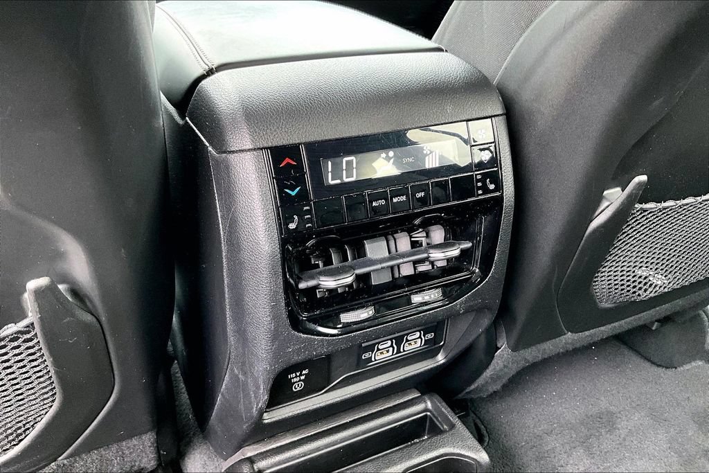 Used 2023 Jeep Grand Cherokee L Overland w/ Rear Seat Video Group I AWD/4WD image 11