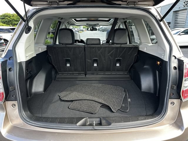 Used 2015 Subaru Forester 2.5i Touring AWD/4WD image 41