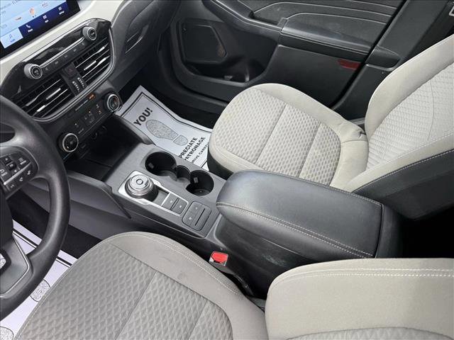 Used 2022 Ford Escape SE image 14