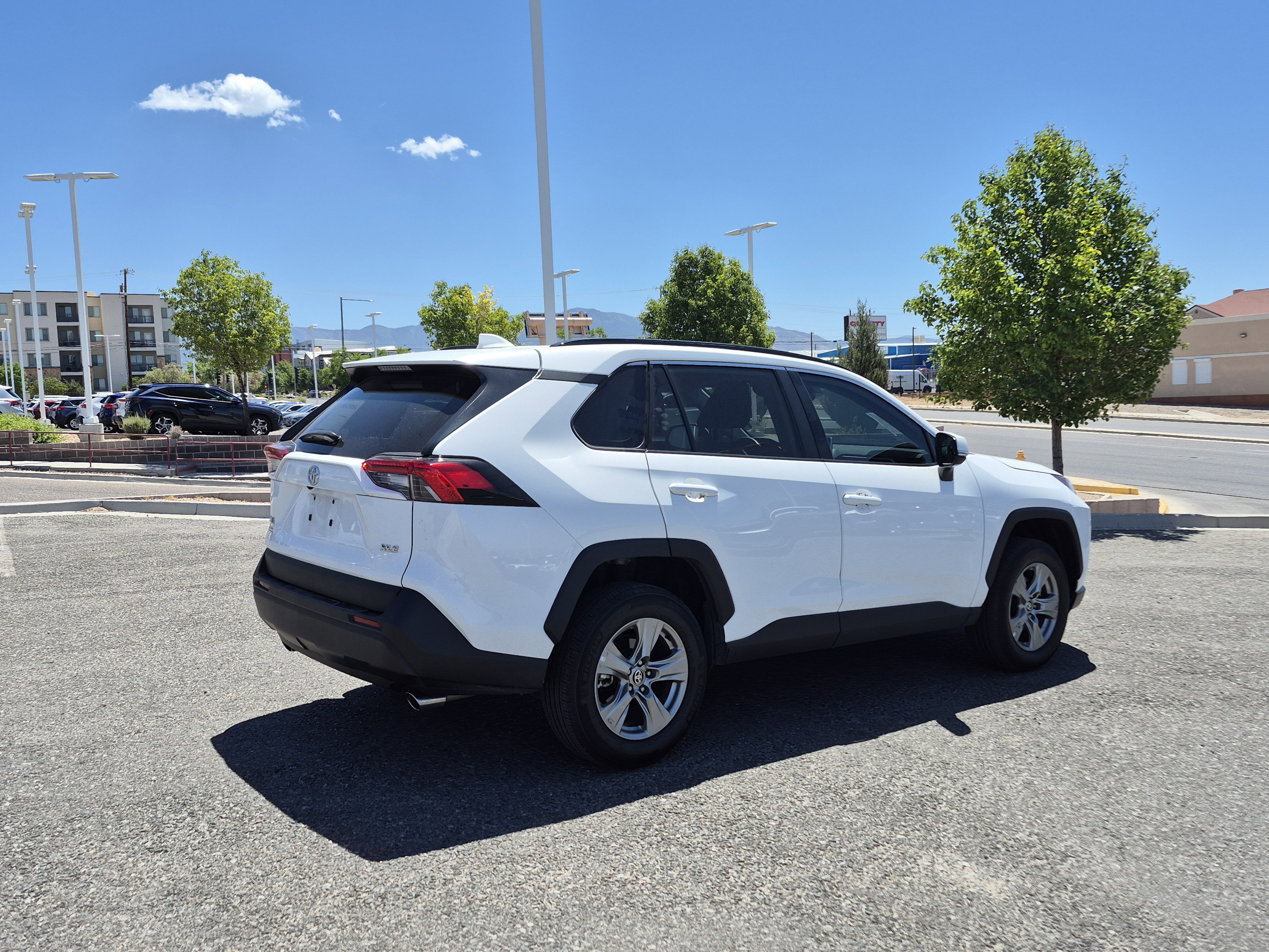 Certified 2024 Toyota RAV4 XLE FWD image 5