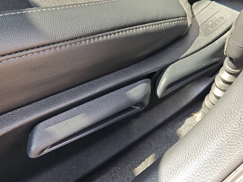 Used 2025 Honda Civic Sport image 11