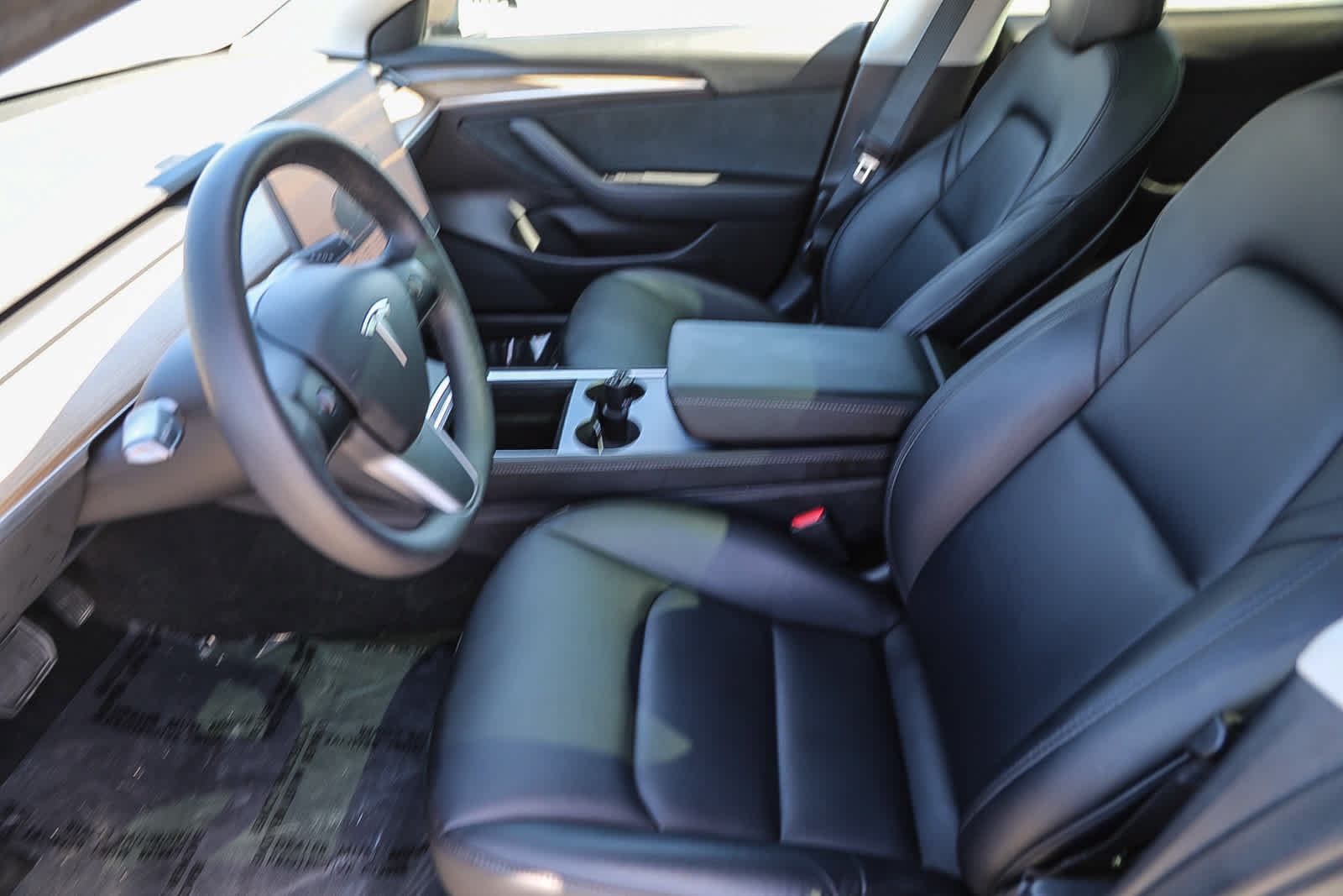 Used 2022 Tesla Model 3 Long Range AWD/4WD image 17