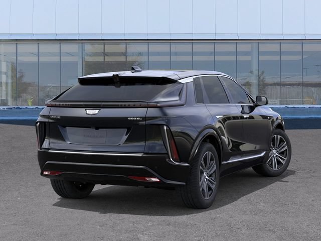 New 2026 Cadillac Lyriq Luxury w/ LPO, Floor Liner Package AWD/4WD image 4