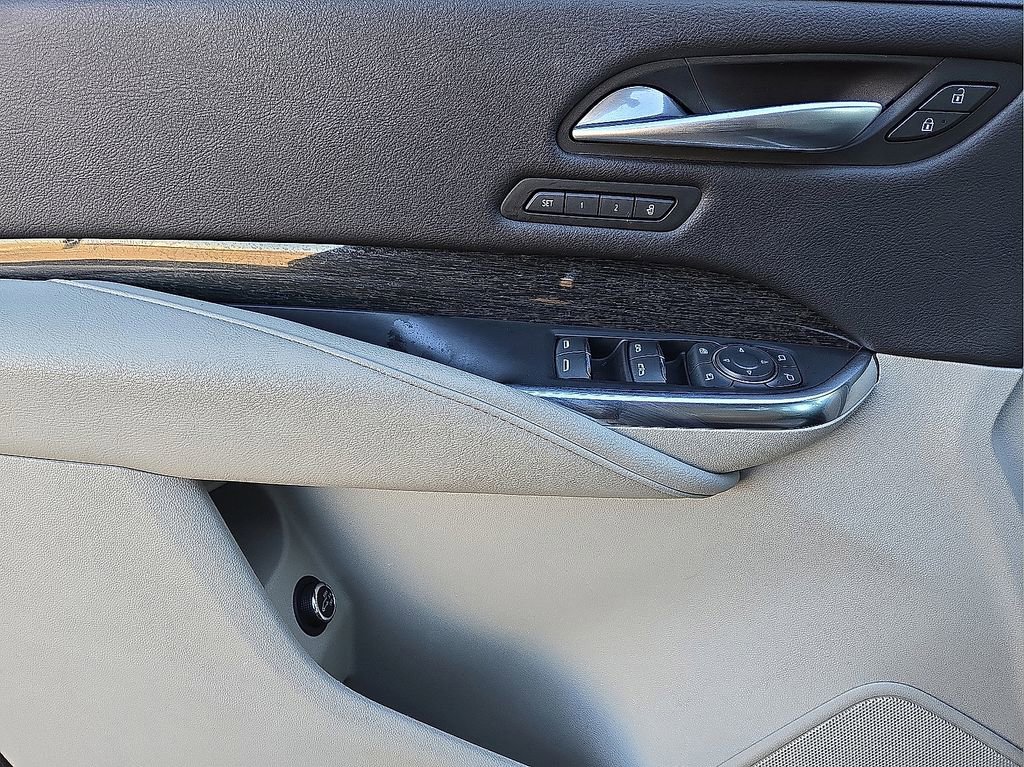 Used 2023 Cadillac XT4 Premium Luxury image 23