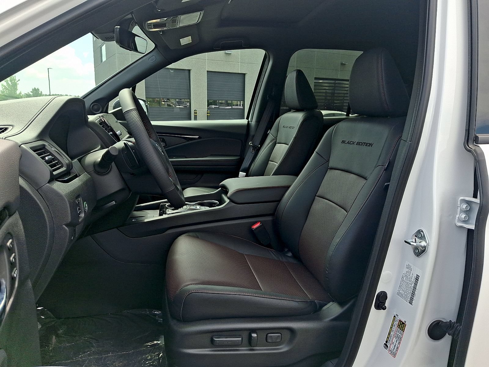 New 2026 Honda Ridgeline Black Edition image 6