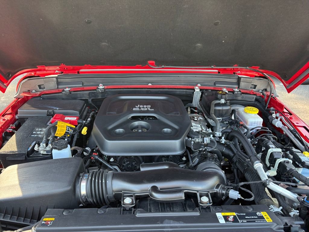 Certified 2022 Jeep Wrangler Sport AWD/4WD image 30