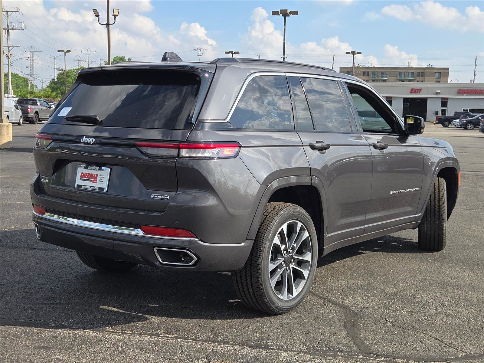 New 2025 Jeep Grand Cherokee Overland w/ Trailer Tow Package image 12