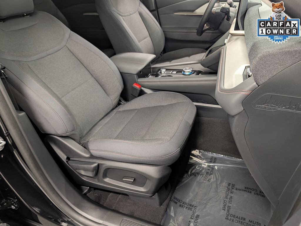 Used 2025 Ford Explorer Active AWD/4WD image 29