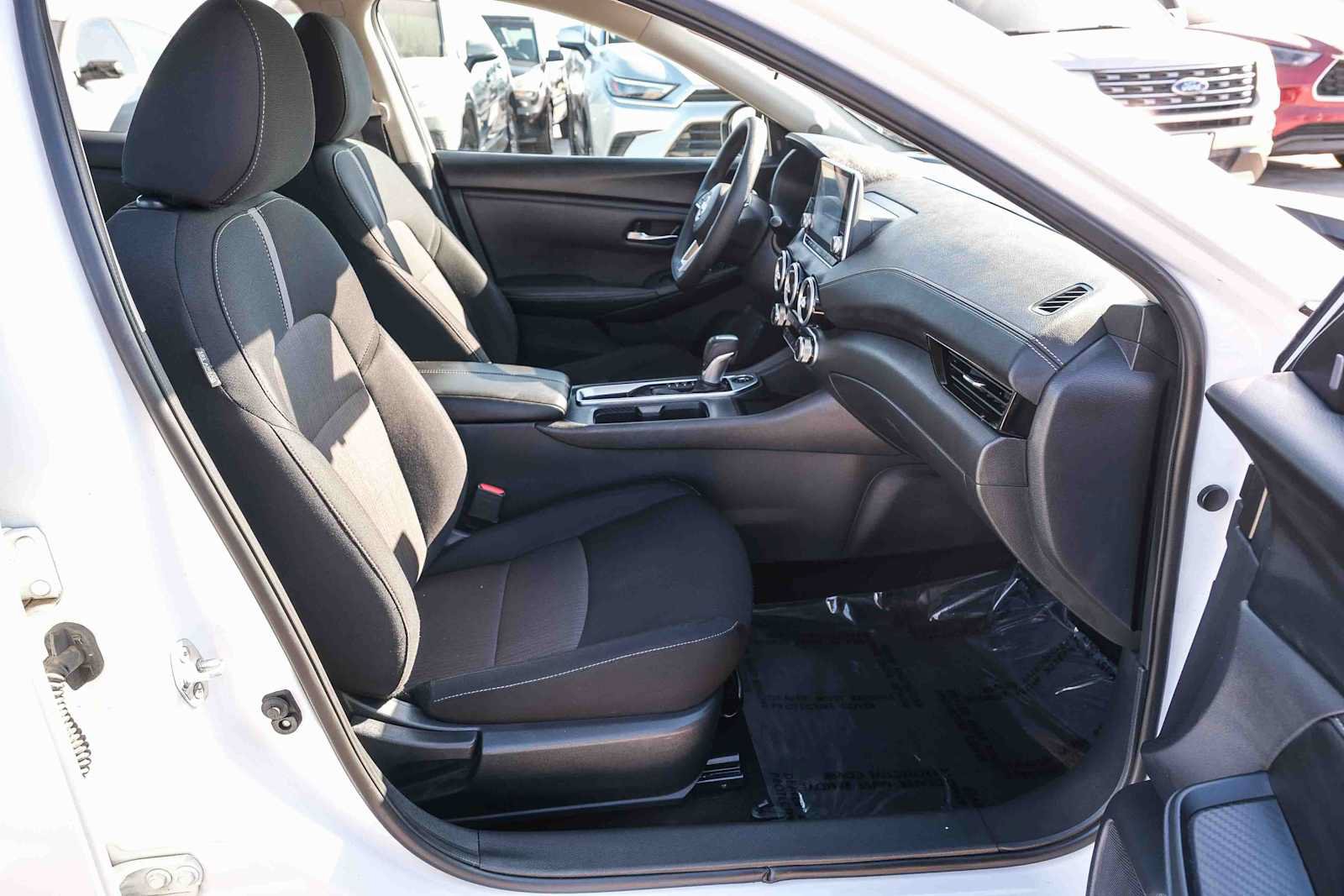 Used 2024 Nissan Sentra SV FWD image 17
