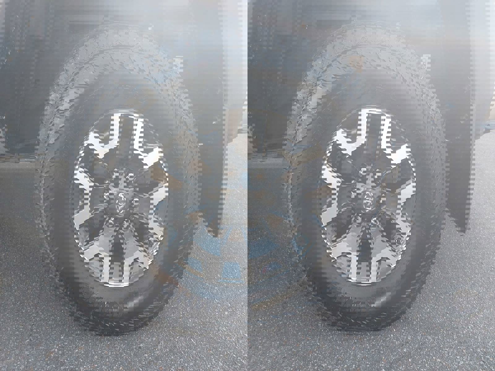 Used 2016 Toyota Tacoma TRD Off-Road w/ Premium & Technology Package image 34