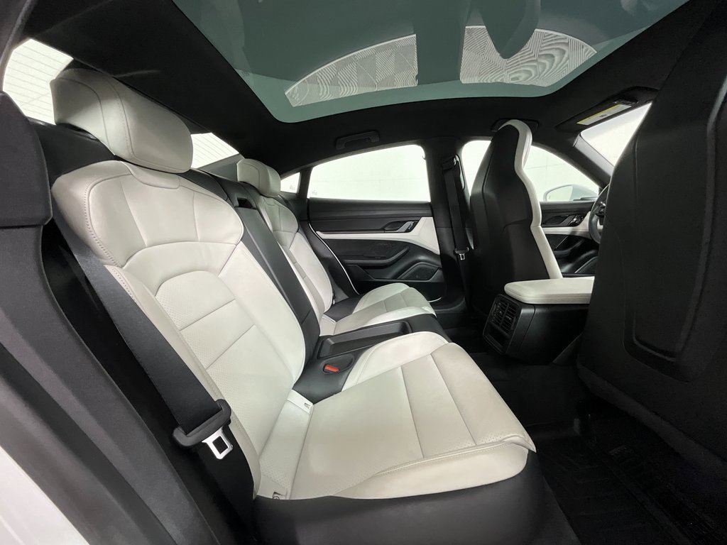 Used 2020 Porsche Taycan 4S image 23